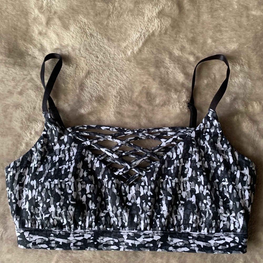 Fabletics sports bra